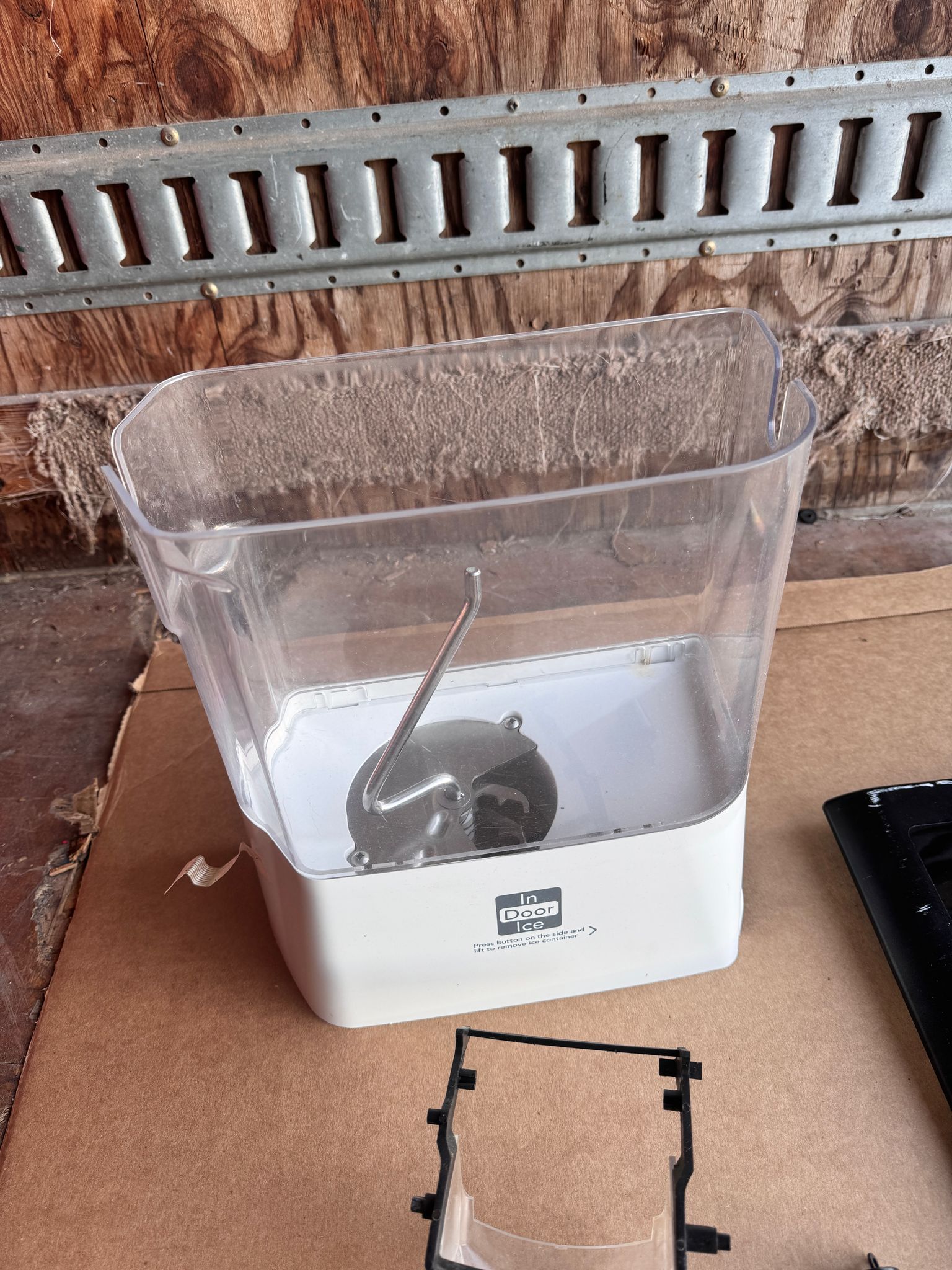 KitchenAid Refrigerator Ice Container (replaces 2198573) WP2317273 KitchenAid Refrigerator Ice Container (replaces 2198573) WP2317273